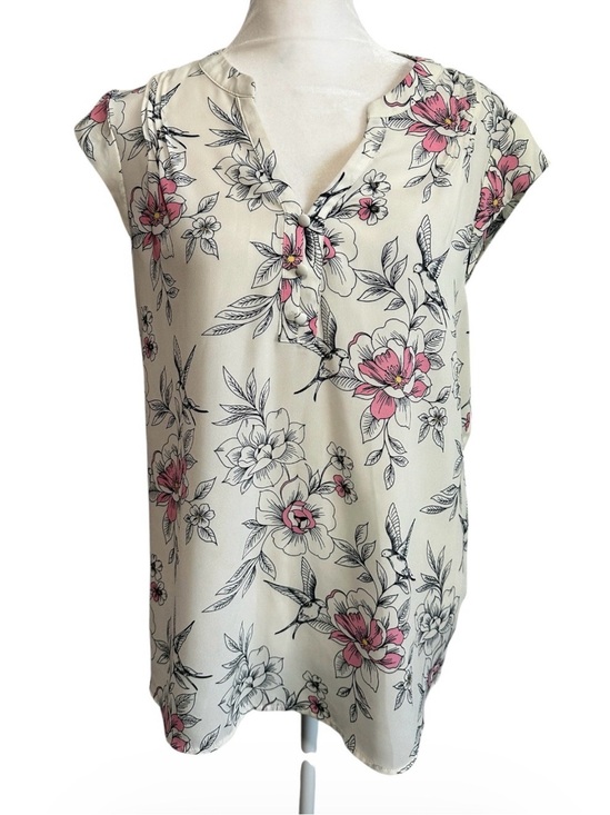 Candie's Tops - Candie's white Floral Blouse with Pink Accents size L